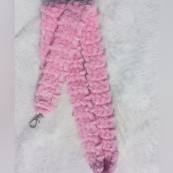 Pink plush n soft hand crocheted lanyard - Picture 1 of 3